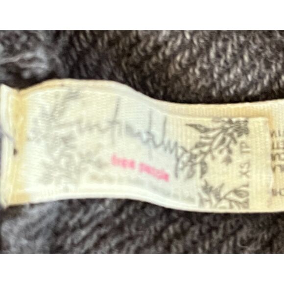 Free People Intimately Gray Stripe Pattern Boho Crop Sweatpants Women's Size XS - Picture 3 of 9